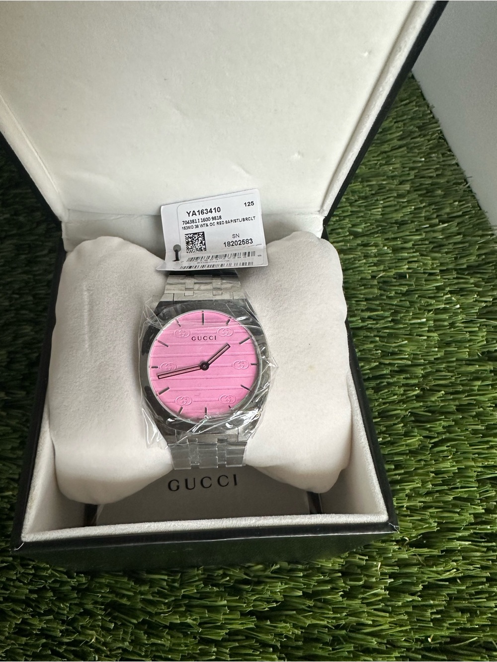 Gucci Women's Stainless Steel Watch with Pink Dial and Bracelet